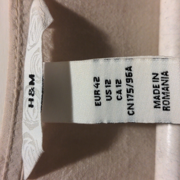 H&M Tan and Black Fitted Mini Dress Size 12 - Picture 7 of 8